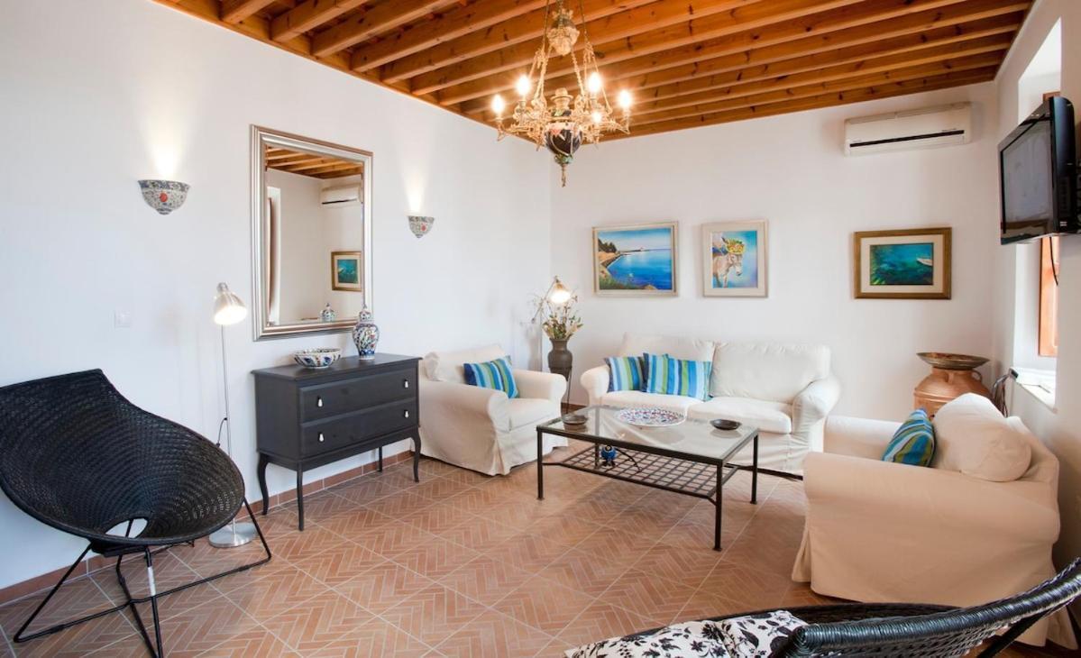 Villa Lindos Экстерьер фото