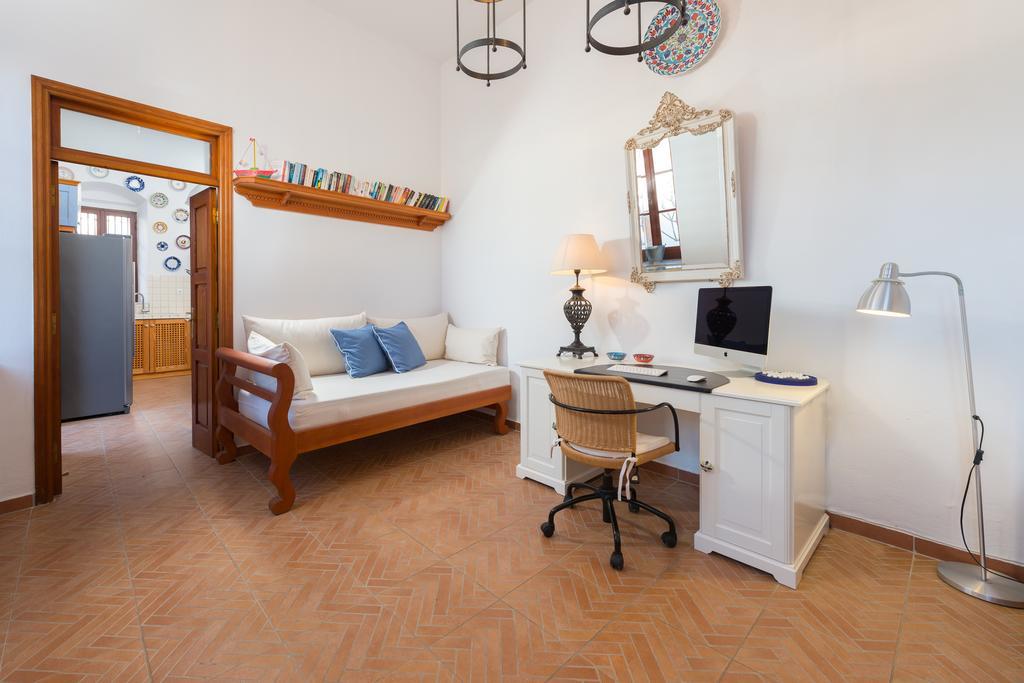 Villa Lindos Экстерьер фото