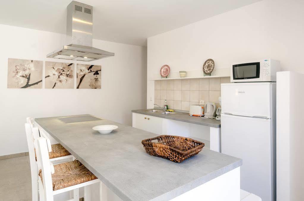 Villa Lindos Экстерьер фото