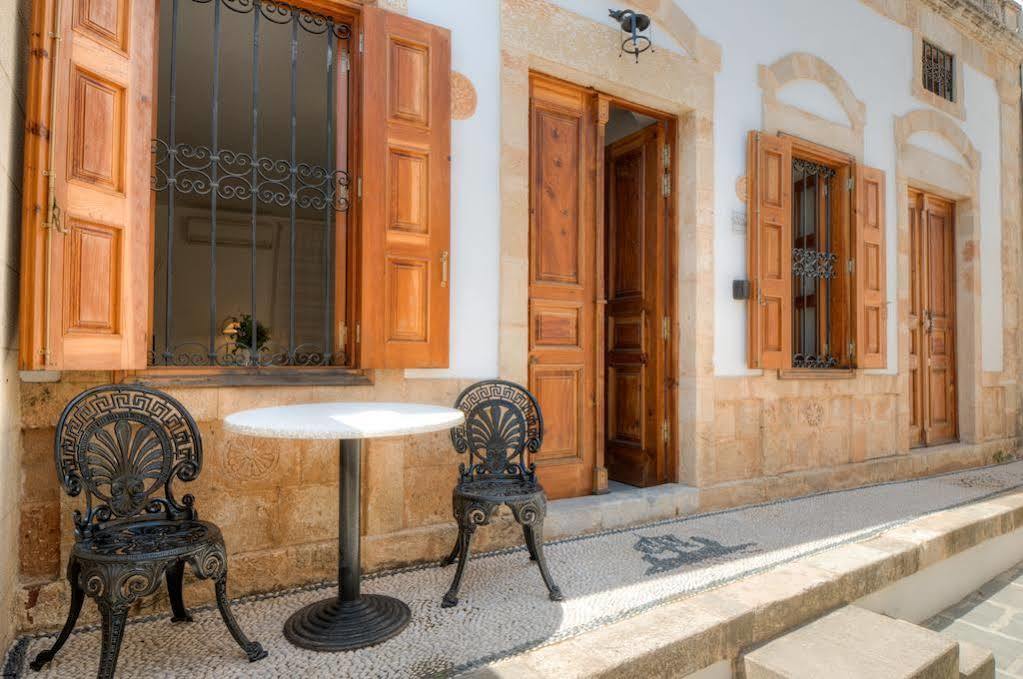 Villa Lindos Экстерьер фото