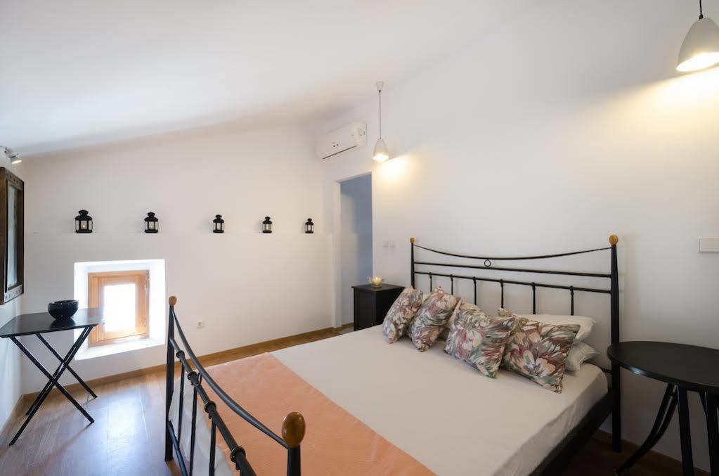 Villa Lindos Экстерьер фото